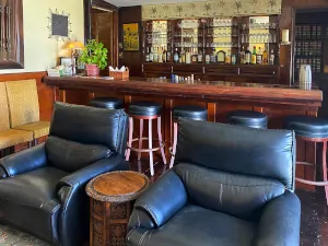 Salon O'Keefes à l'hôtel Waterfront Inn
